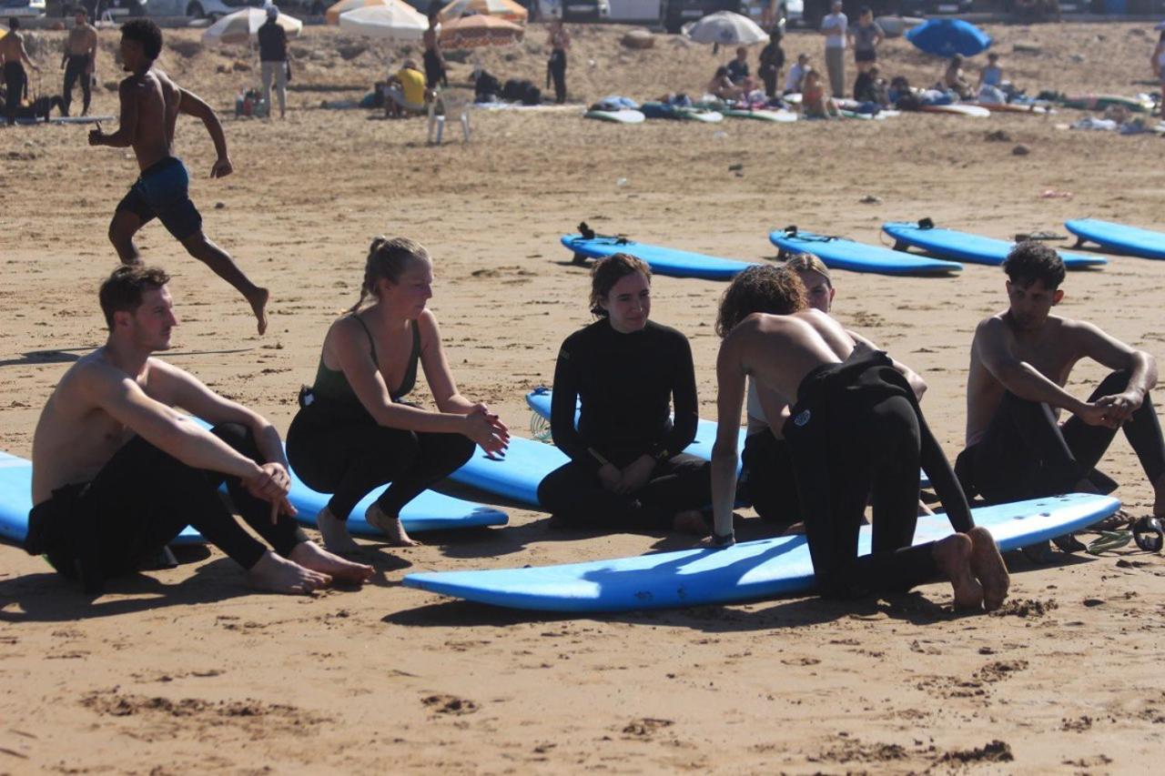 Sable Beach Surf Camp Tamraght Esterno foto